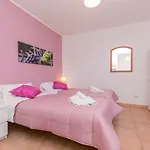 Terra Mia Konukevi 3*